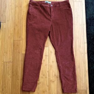 Old Navy Woman’s Jeans
